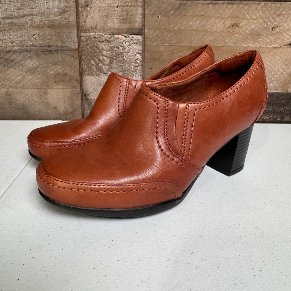 Clarks Booties Womens 7 Cognac Brown Leather Bendables Block Heel Fall Shoes